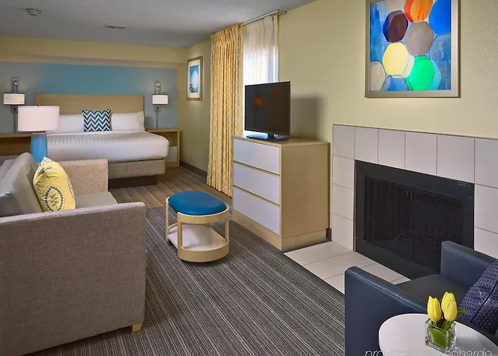Sonesta Simply Suites Cleveland Westlake
