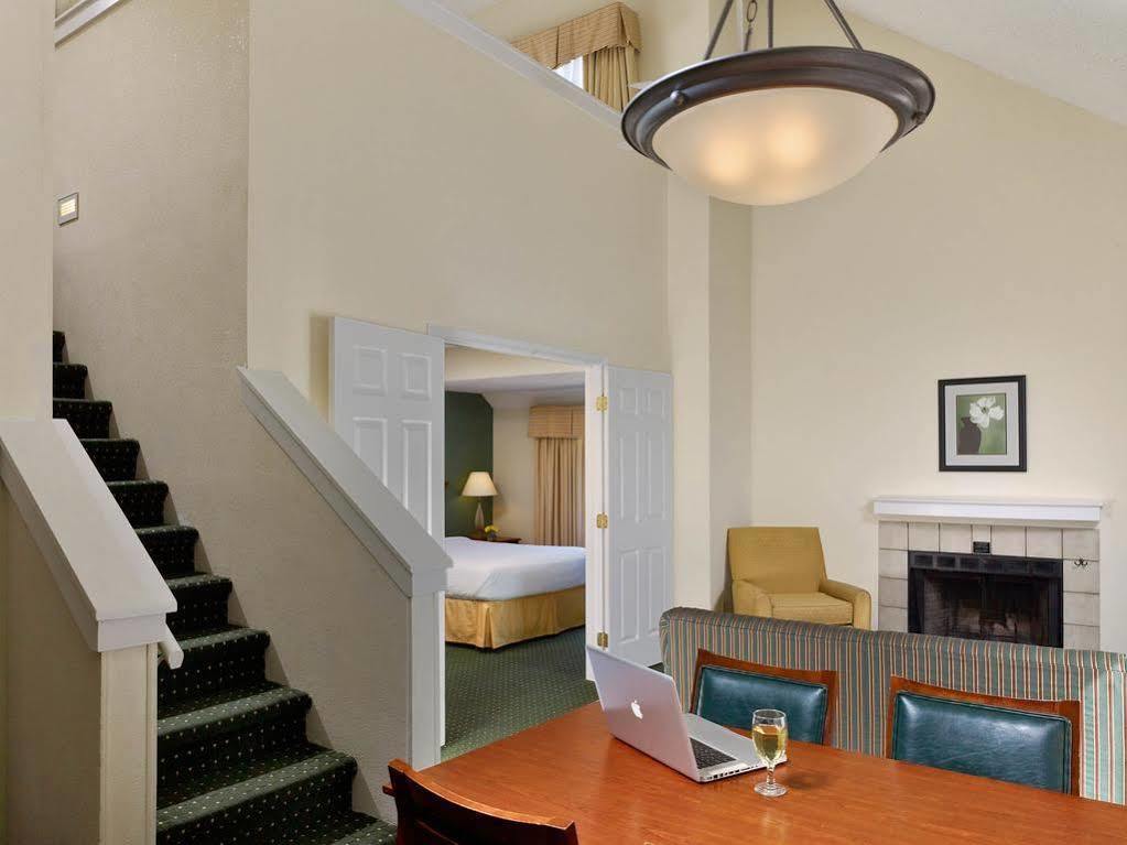 Hotel Sonesta Simply Cleveland